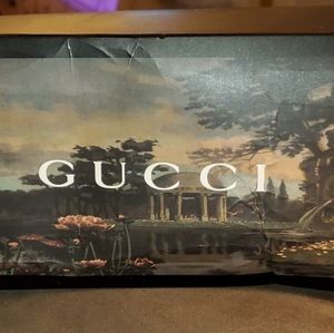 New Gucci 5 pair Embroidered Bee Socks inGift Box